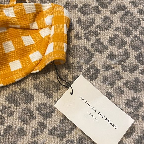 Faithfull the Brand Farrah Balconette Bikini Top
Orange Gingham | Medium NWT - Picture 4 of 5